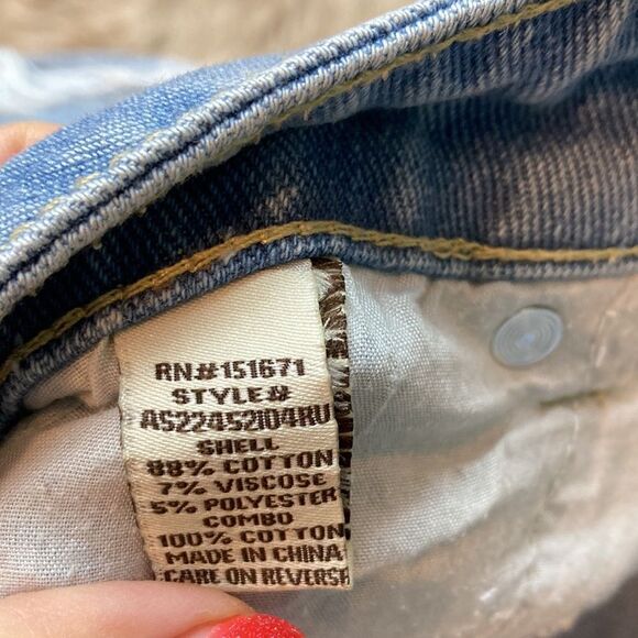 Hot Kiss High Rise Distressed Raw Frayed Hem Denim Shortie- Crochet Pockets - Picture 6 of 6